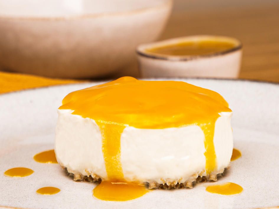 Cheesecake exotique ananas au coulis de mangue